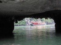 Ba Ham Cave - Ba Ham Lake