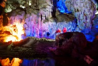 Thien Cung Cave Halong