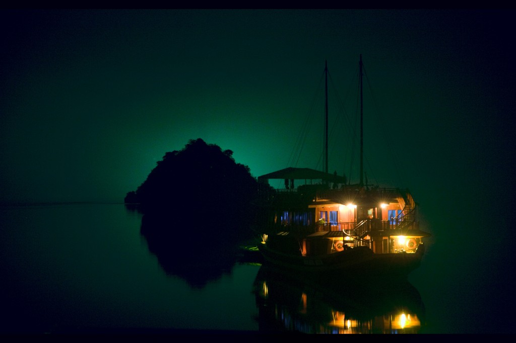halong bay vietnam halong bay vietnam