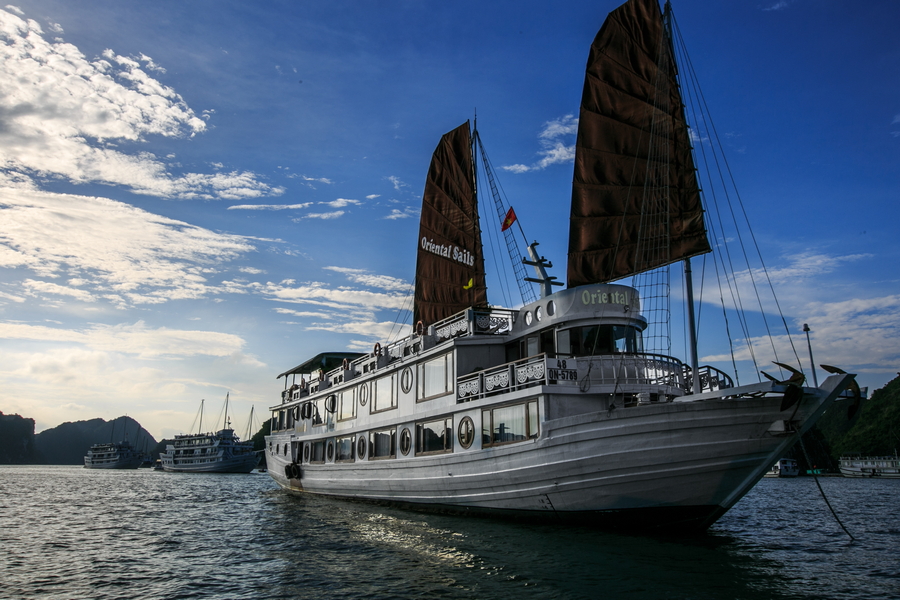 Oriental Sails – Shined by love and believe of guests